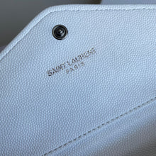 Load image into Gallery viewer, YSK177 Wallet in Grain De Poudre Embossed Leather
