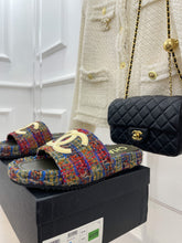 Load image into Gallery viewer, SE1018 CC Slippers / Size5-10
