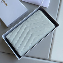Load image into Gallery viewer, YSK178 Wallet in Grain De Poudre Embossed Leather
