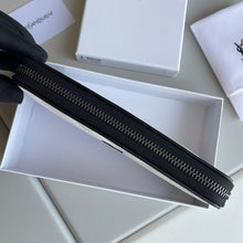 Load image into Gallery viewer, YSK179 Wallet in Grain De Poudre Embossed Leather
