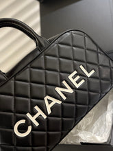 Load image into Gallery viewer, CC636 Vintage Handbag / 10.6x7.9inch
