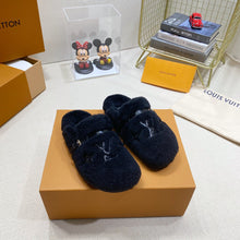 Load image into Gallery viewer, SE937 Winterbreak Flat Comfort Mule / Size5-11
