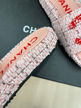 Load image into Gallery viewer, SE1020 CC Slippers / Size5-10
