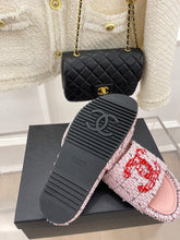 Load image into Gallery viewer, SE1020 CC Slippers / Size5-10
