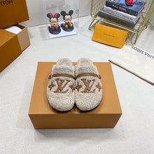 Load image into Gallery viewer, SE937 Winterbreak Flat Comfort Mule / Size5-11

