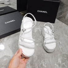 Load image into Gallery viewer, SE1023 CC Sandals / Size5-10
