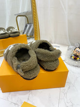 Load image into Gallery viewer, SE939 Paseo Flat Comfort Sandal / Size5-11
