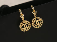 Load image into Gallery viewer, JW687 CC Earrings

