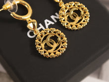 Load image into Gallery viewer, JW687 CC Earrings
