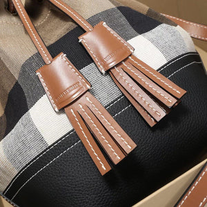 BUR091 Canvas Small Shoulder bag / Size: 7.1x6.3x11inch