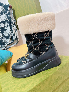 SE944 Women's GG Shearling Boot / Size5-10