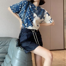 Load image into Gallery viewer, CLTH302 LB 100% Cotton T-shirt / S/M/L/XL
