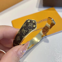 Load image into Gallery viewer, JW693 LB Bracelet
