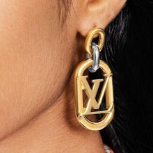 Load image into Gallery viewer, JW660 LB Everyday Chain Earrings
