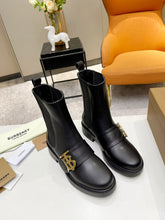 Load image into Gallery viewer, SE967 Burberry Monogram Motif Leather Chelsea Boots / Size5-10
