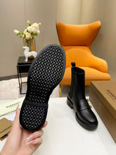 Load image into Gallery viewer, SE967 Burberry Monogram Motif Leather Chelsea Boots / Size5-10
