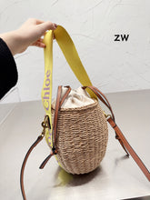 Load image into Gallery viewer, CLE008 Small Woody Basket Bag / 6.7x6.3x6.3inch
