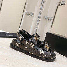 Load image into Gallery viewer, SE1019 CC Sandals / Size5-10
