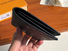 Load image into Gallery viewer, LB679 Passport Cover / HIGHEST QUALITY VERSION
