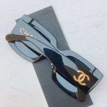 Load image into Gallery viewer, JW573 CC Sunglasses / 52x23x140mm
