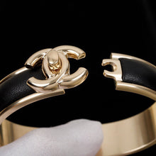 Load image into Gallery viewer, JW621 CC Bracelet
