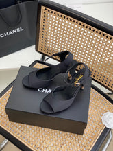 Load image into Gallery viewer, SE909 CC Sandals / Size5-9

