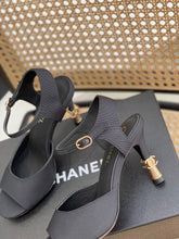 Load image into Gallery viewer, SE909 CC Sandals / Size5-9
