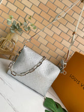 Load image into Gallery viewer, LB645 Coussin PM / 10.2 x 7.9 x 4.7 inches
