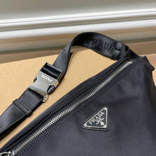 Load image into Gallery viewer, PD190 Belt Bag / 7.9x5.1inch
