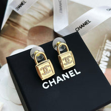 Load image into Gallery viewer, JW647 CC Earrings
