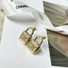 Load image into Gallery viewer, JW647 CC Earrings
