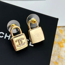 Load image into Gallery viewer, JW647 CC Earrings
