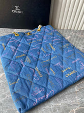 Load image into Gallery viewer, CC550 Shoulder Bag / 15x16.1inch
