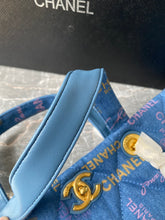 Load image into Gallery viewer, CC550 Shoulder Bag / 15x16.1inch
