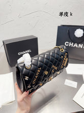 Load image into Gallery viewer, CC623 Classic Flap Handbag / 6 × 9.9 × 2.5 in
