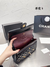 Load image into Gallery viewer, CC623 Classic Flap Handbag / 6 × 9.9 × 2.5 in
