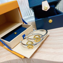 Load image into Gallery viewer, JW575 LB Earring
