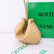 Load image into Gallery viewer, BV039 Turn Purse / Small/Medium
