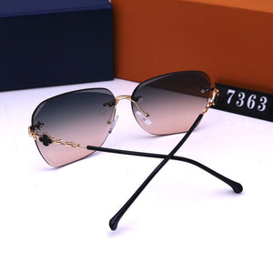 JW623 LB Petal Cat Eye Sunglasses