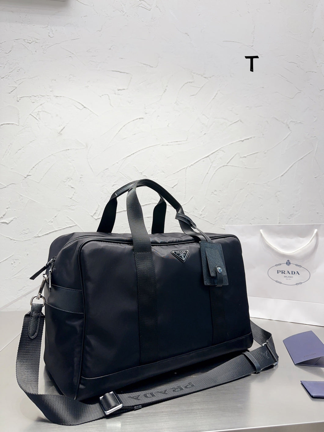 PD189 Luggage / 16.9x10.2inch