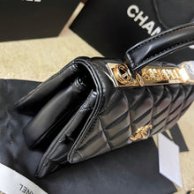 Load image into Gallery viewer, CC641 Flap Bag with Top Handle / 6.6 × 9.8 × 4.7 in
