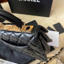 Load image into Gallery viewer, CC641 Flap Bag with Top Handle / 6.6 × 9.8 × 4.7 in
