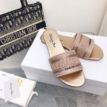Load image into Gallery viewer, SE848 DR Dway Slippers / Size5-11

