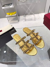 Load image into Gallery viewer, SE910 VLTN Rockstud Flat Sandals / Size5-11
