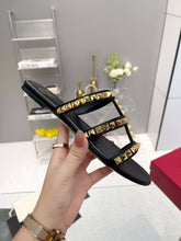 Load image into Gallery viewer, SE910 VLTN Rockstud Flat Sandals / Size5-11
