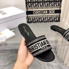Load image into Gallery viewer, SE850 DR Dway Slippers / Size5-11
