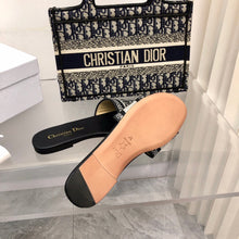 Load image into Gallery viewer, SE850 DR Dway Slippers / Size5-11
