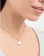 Load image into Gallery viewer, JW609 BV Diva&#39;s Dream Necklace in Large Size
