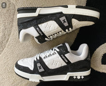 Load image into Gallery viewer, MSE051 LB Trainer Sneakers / Women&amp;Men Size
