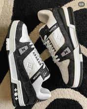 Load image into Gallery viewer, SE872 LB Trainer Sneakers / Women&amp;Men Size
